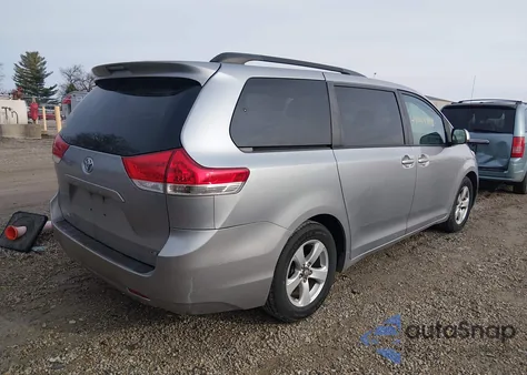 2012 Toyota Sienna Le V6 8 Passenger from USA, damaged, VIN 5TDKK3DC1CS218071